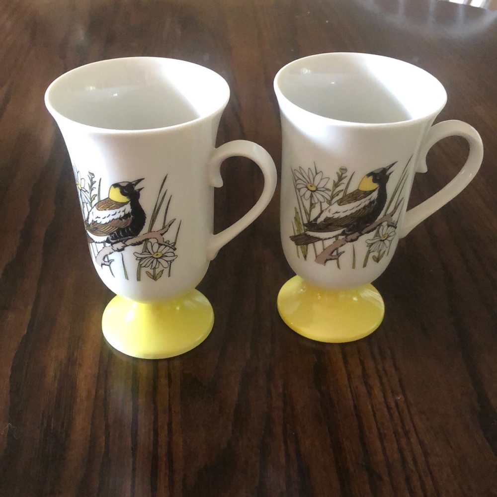 Vintage Sanyei Coffee Mugs